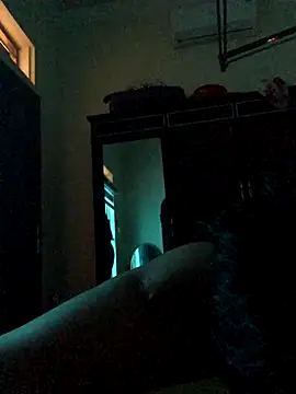 Snapshot of leehank01 chatting on October 14, 6:14 am leehank01 online show from October 14, 6:14 am