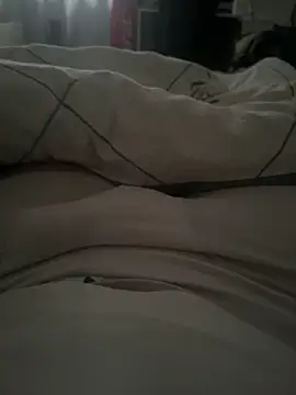 Snapshot of ekfjejwir chatting on February 21, 12:17 pm ekfjejwir online show from February 21, 12:17 pm