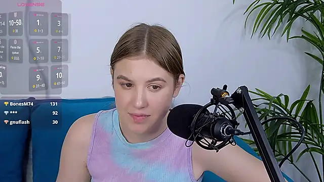 MelanieHenders online show from September 11, 5:46 pm