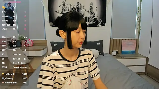 gabby little online show from April 7, 7:53 am