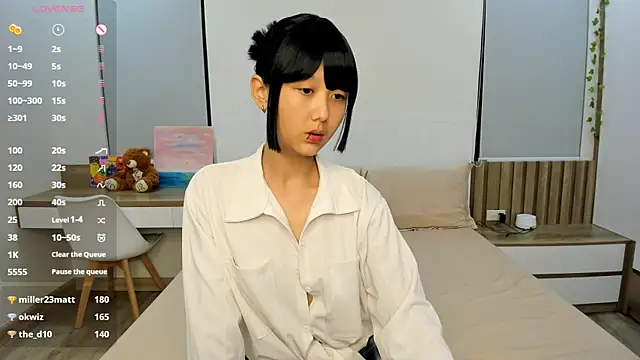 Snapshot of gabby_little chatting on May 22, 1:39 pm gabby little online show from May 22, 1:39 pm