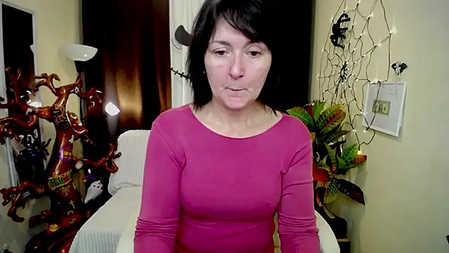 Snapshot of VivianGuchih chatting on October 11, 6:01 am VivianGuchih online show from October 11, 6:01 am