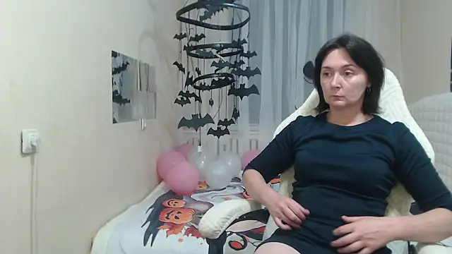 Snapshot of VivianGuchih chatting on October 19, 11:55 am VivianGuchih online show from October 19, 11:55 am