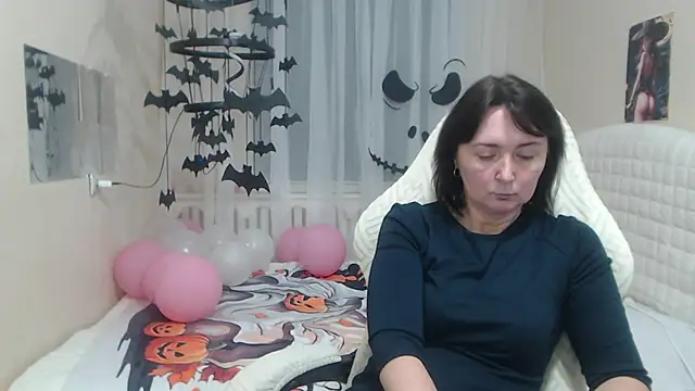 Snapshot of VivianGuchih chatting on October 25, 7:16 am VivianGuchih online show from October 25, 7:16 am