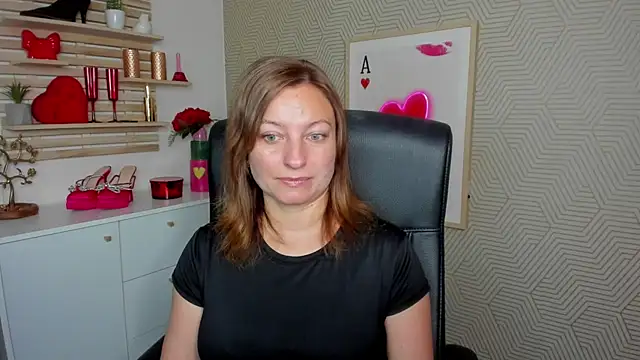 Snapshot of angelaSamt chatting on July 22, 5:32 am angelaSamt online show from July 22, 5:32 am