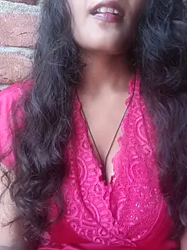 posewith online show from September 15, 8:25 am