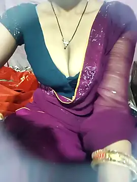 posewith online show from February 24, 10:19 pm