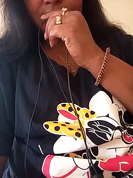 Snapshot of Alina-khan chatting on October 27, 5:55 am Alina-khan online show from October 27, 5:55 am