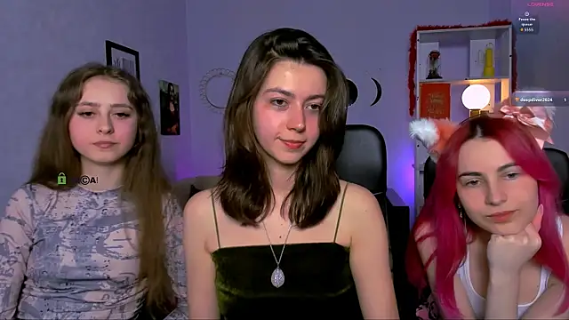 Snapshot of kitniss_dreamy chatting on April 28, 7:30 pm kitniss dreamy online show from April 28, 7:30 pm