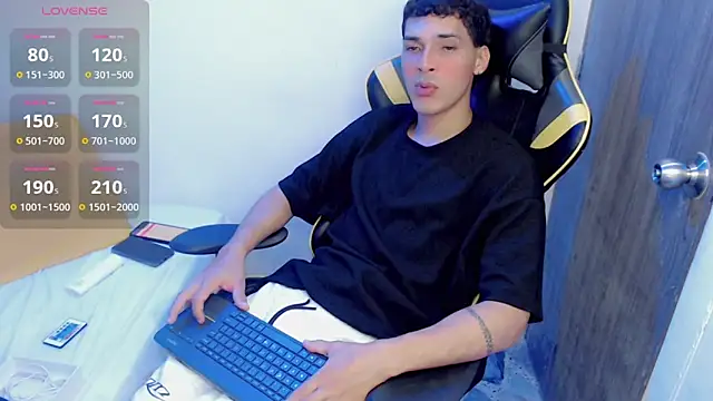 Snapshot of yankees_ chatting on September 9, 3:39 am yankees online show from September 9, 3:39 am