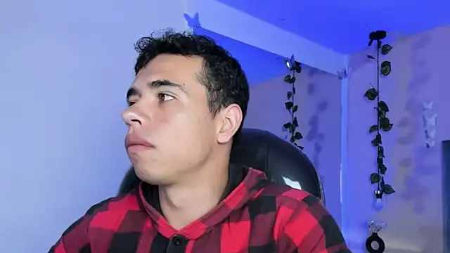 Muscle Scott online show from February 28, 1:56 pm