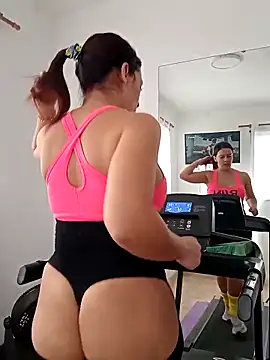 Snapshot of AngelinRedLatina chatting on April 5, 12:46 pm AngelinRedLatina online show from April 5, 12:46 pm