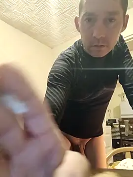 Snapshot of frederic198 chatting on January 5, 8:45 pm frederic198 online show from January 5, 8:45 pm