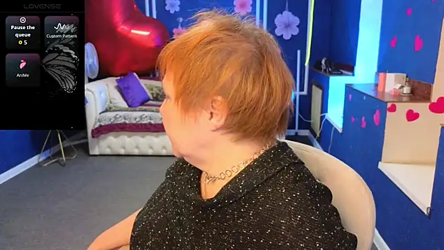 Kira Kenett online show from March 26, 4:34 pm