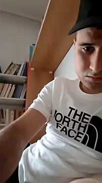 Snapshot of alexfn10 chatting on April 27, 4:49 pm alexfn10 online show from April 27, 4:49 pm