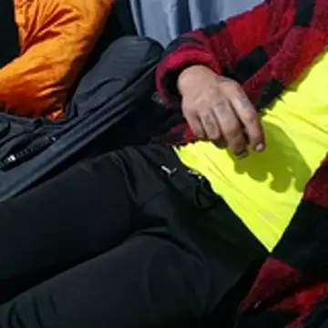 johnboones10 online show from April 10, 9:52 pm