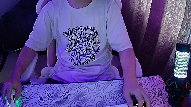 Snapshot of xXxHARDPORNxXx chatting on July 13, 1:25 pm xXxHARDPORNxXx online show from July 13, 1:25 pm