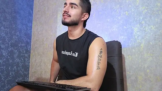 zayn maximoff online show from January 17, 11:59 am