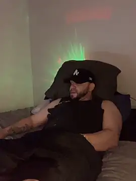 Snapshot of Brownroyal chatting on September 25, 1:15 pm Brownroyal online show from September 25, 1:15 pm