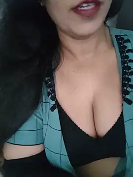 Snapshot of Deepa_Sharma143 chatting on June 4, 1:33 am Deepa Sharma143 online show from June 4, 1:33 am
