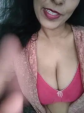 Snapshot of Deepa_Sharma143 chatting on July 16, 1:44 am Deepa Sharma143 online show from July 16, 1:44 am