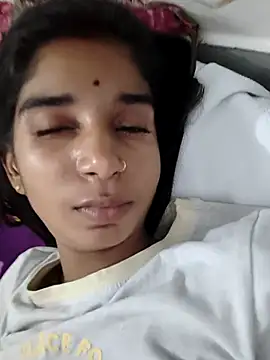 Snapshot of Hot-Soniya2 chatting on September 28, 9:53 pm Hot-Soniya2 online show from September 28, 9:53 pm