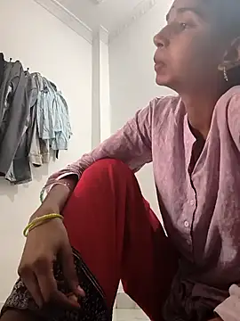 Snapshot of Hot-Soniya2 chatting on October 5, 5:17 am Hot-Soniya2 online show from October 5, 5:17 am