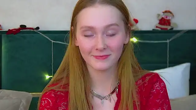 AgataFoxley online show from December 14, 6:12 pm