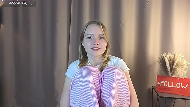 VinnieSerrano online show from September 29, 2:11 pm