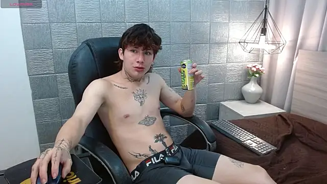 Iantwink18 online show from September 23, 9:12 am