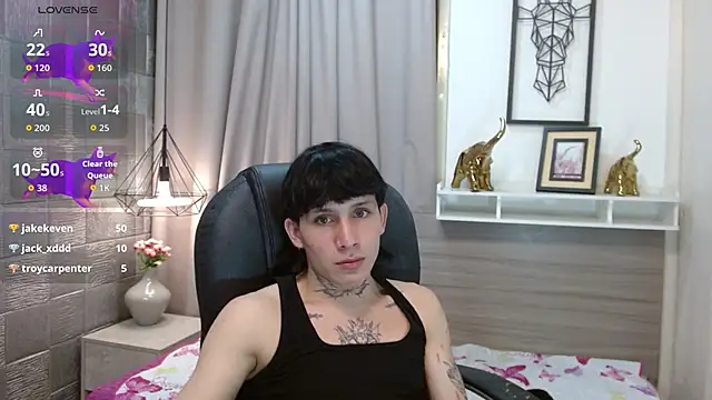 Iantwink18 online show from October 18, 6:37 am