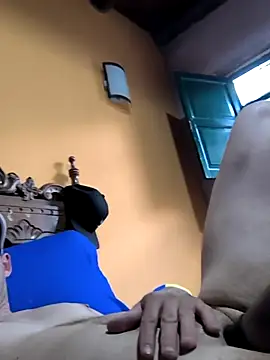 Snapshot of El_Andres_1 chatting on December 18, 10:16 pm El Andres 1 online show from December 18, 10:16 pm