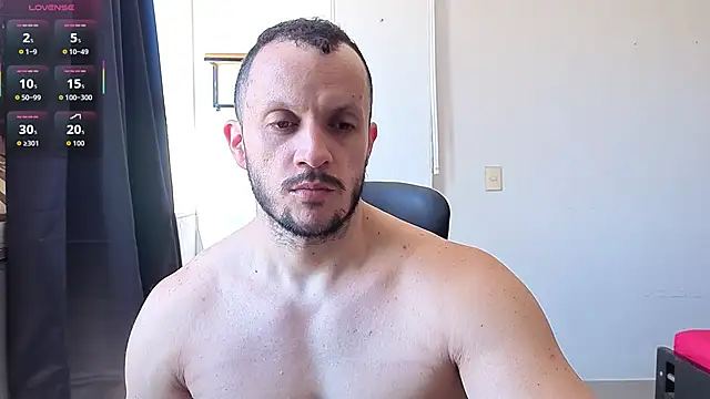 Snapshot of TeddyBear_07 chatting on June 29, 3:45 pm TeddyBear 07 online show from June 29, 3:45 pm