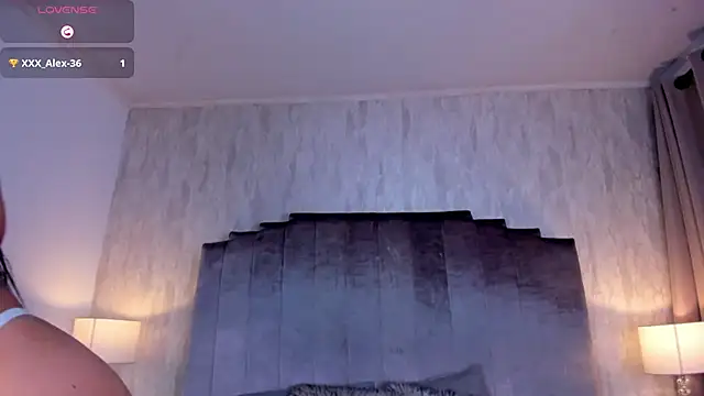 Snapshot of salma_lutz chatting on June 9, 12:50 pm salma lutz online show from June 9, 12:50 pm