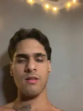 Snapshot of Marvinhenao91 chatting on October 9, 2:42 am Marvinhenao91 online show from October 9, 2:42 am