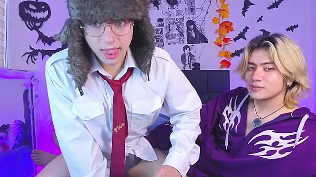 Snapshot of Vamps_Lovers chatting on October 20, 1:00 pm Vamps Lovers online show from October 20, 1:00 pm