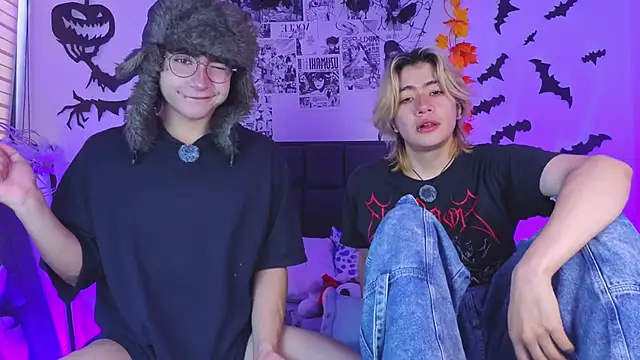 Snapshot of Vamps_Lovers chatting on October 23, 1:10 pm Vamps Lovers online show from October 23, 1:10 pm