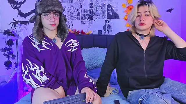 Snapshot of Vamps_Lovers chatting on November 5, 1:00 pm Vamps Lovers online show from November 5, 1:00 pm