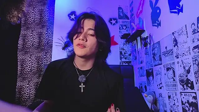 Snapshot of Vamps_Lovers chatting on November 14, 1:10 pm Vamps Lovers online show from November 14, 1:10 pm