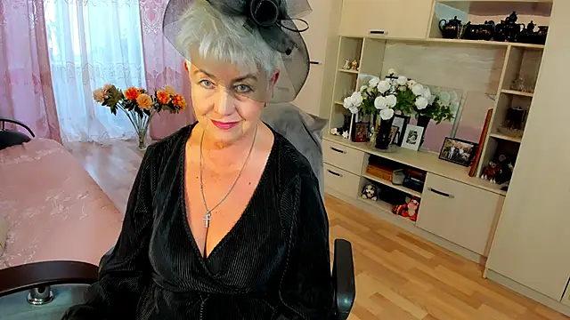 HotandMature online show from February 19, 12:12 pm