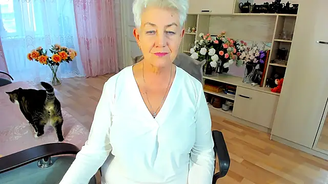 HotandMature online show from March 29, 2:28 pm