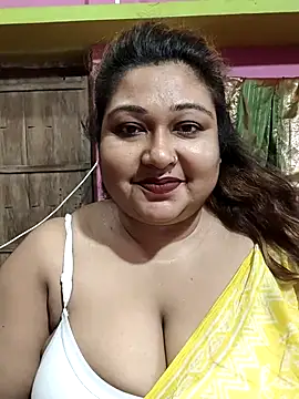 Snapshot of hotbhabhi011 chatting on September 25, 2:04 am hotbhabhi011 online show from September 25, 2:04 am