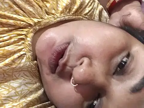 Snapshot of hotbhabhi011 chatting on September 26, 5:06 pm hotbhabhi011 online show from September 26, 5:06 pm