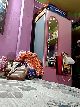 Snapshot of hotbhabhi011 chatting on November 9, 4:00 am hotbhabhi011 online show from November 9, 4:00 am