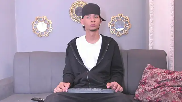 kenix 777 online show from September 15, 12:21 am