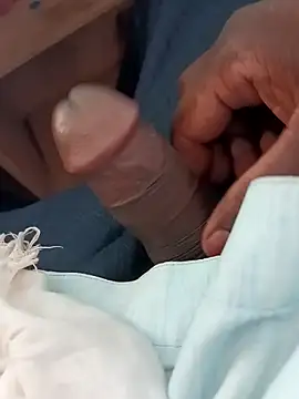 Snapshot of blackdick44 chatting on October 8, 8:12 am blackdick44 online show from October 8, 8:12 am