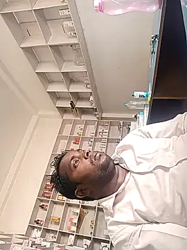 Snapshot of blackdick44 chatting on November 11, 7:19 am blackdick44 online show from November 11, 7:19 am