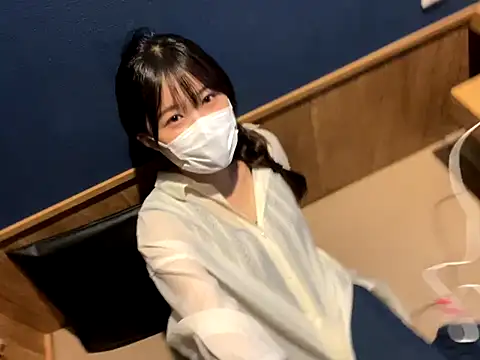 Snapshot of hikiwarinatto_xoxo chatting on September 22, 11:07 pm hikiwarinatto xoxo online show from September 22, 11:07 pm