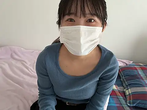 Snapshot of hikiwarinatto_xoxo chatting on October 19, 1:06 am hikiwarinatto xoxo online show from October 19, 1:06 am