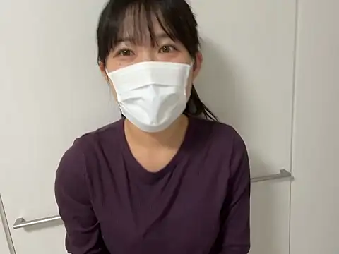 Snapshot of hikiwarinatto_xoxo chatting on October 27, 9:13 am hikiwarinatto xoxo online show from October 27, 9:13 am